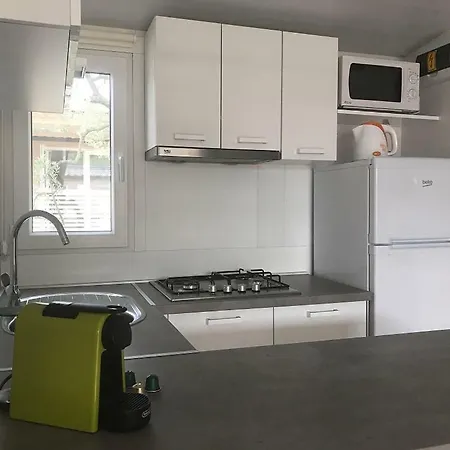 אתר קמפינג Autocamp Livada סבטי פיליפ אי ג'קוב